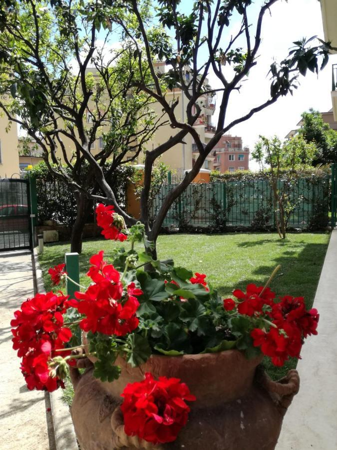 Angolo Sul Giardino โรม ภายนอก รูปภาพ